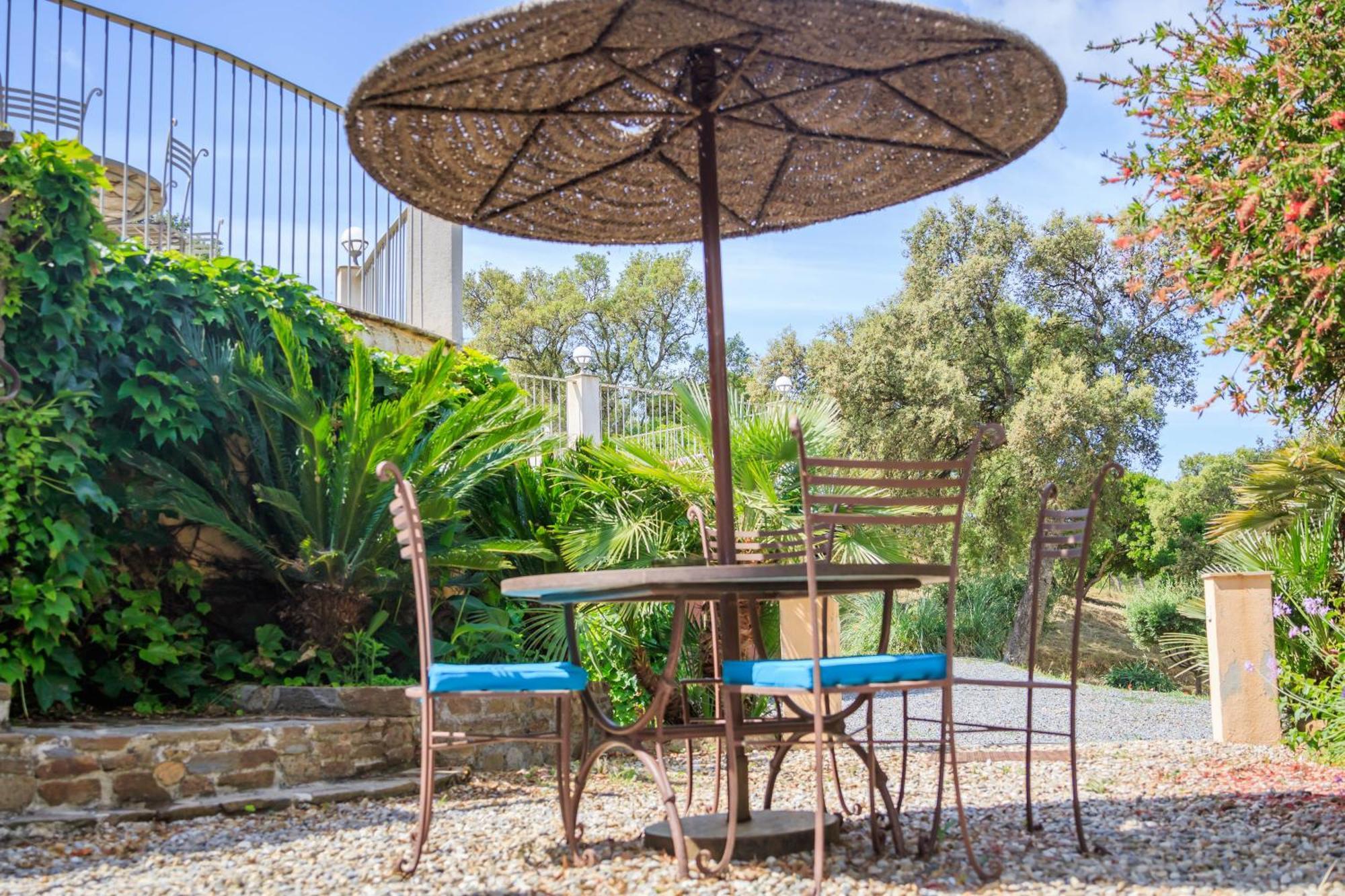 Villa Nais B&B Bormes-les-Mimosas Esterno foto