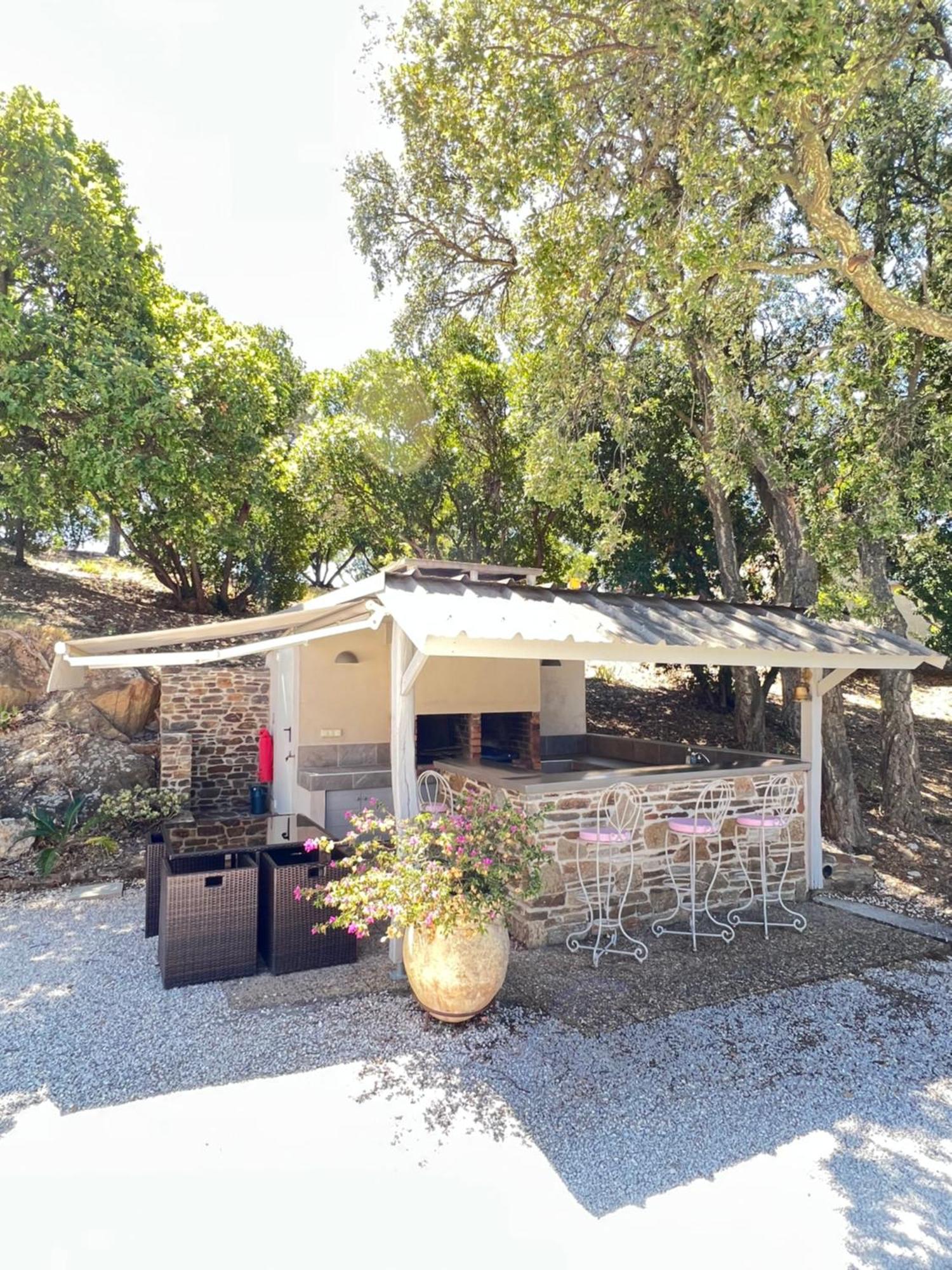 Villa Nais B&B Bormes-les-Mimosas Esterno foto