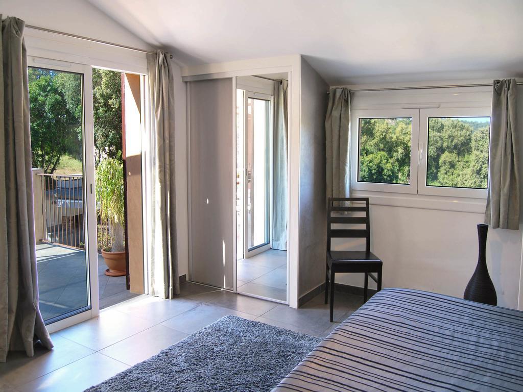 Villa Nais B&B Bormes-les-Mimosas Esterno foto